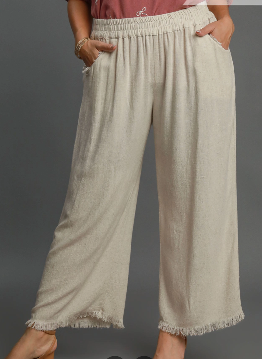 Frayed Hem Wide-Leg Pants
